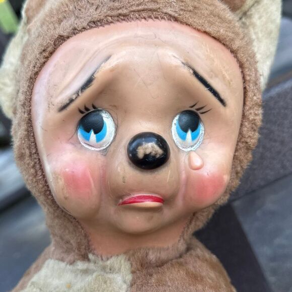 Vintage Rushton sad crying bear plastic face plush stuffed animal anthropomorphi - Picture 3 of 8